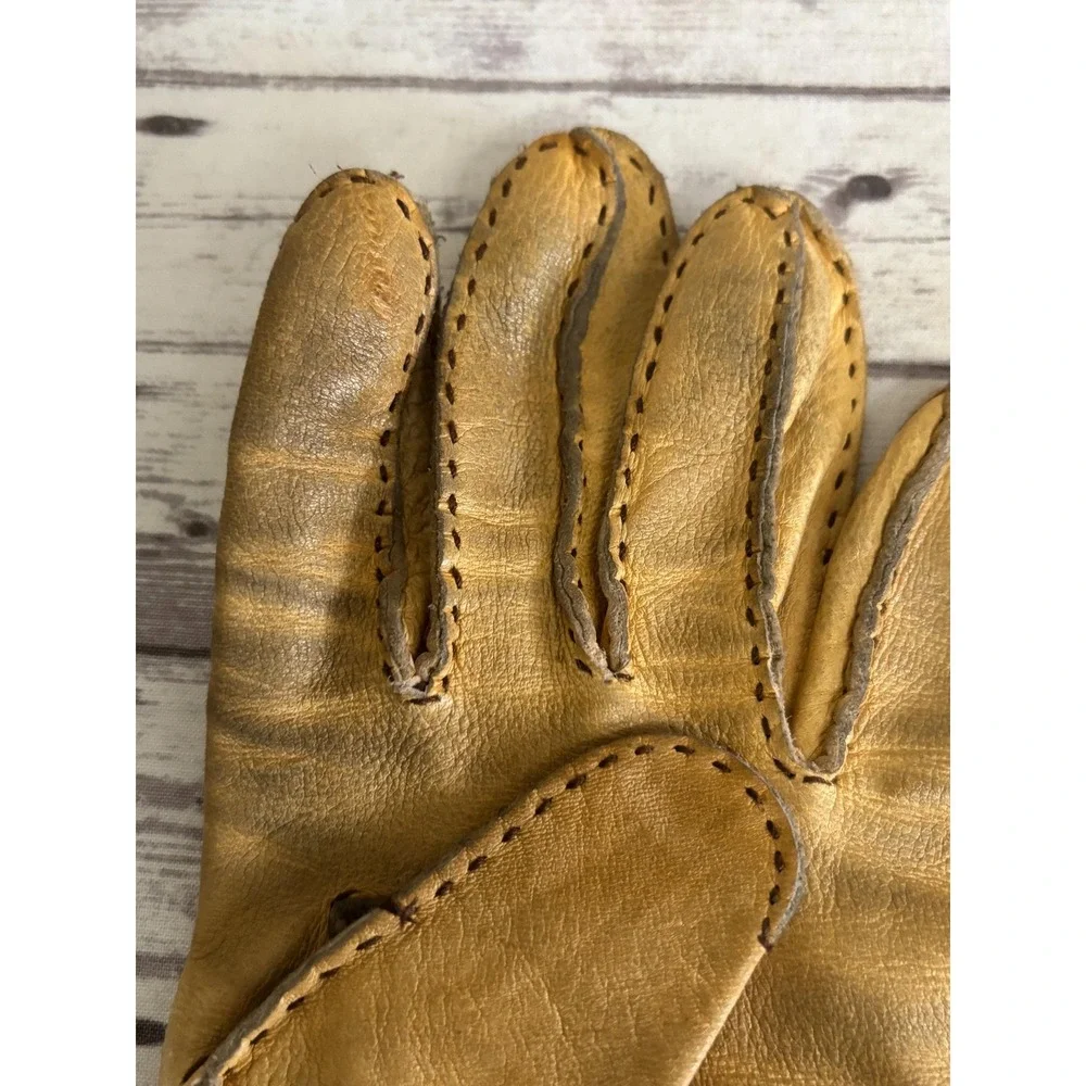 Vintage Women's Yellow Large Buckskin Leather Gloves Driving 50s 60s Aged